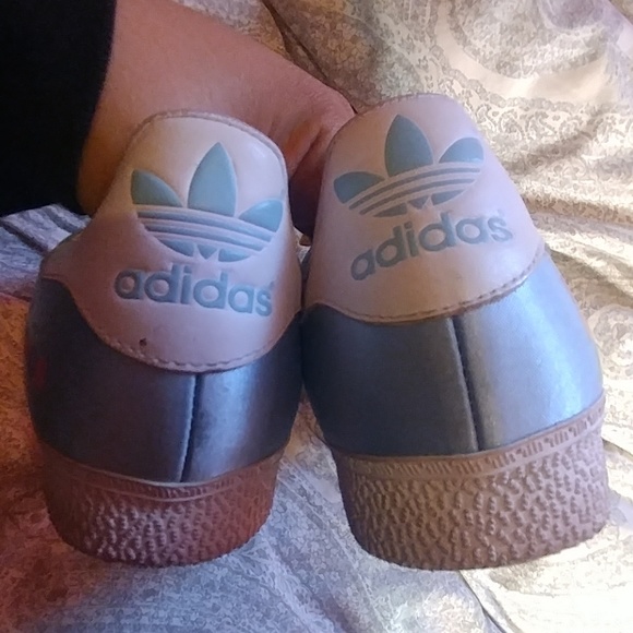 Adidas Gazelle Limited Edition Buenos Aires shoes - Picture 4 of 7